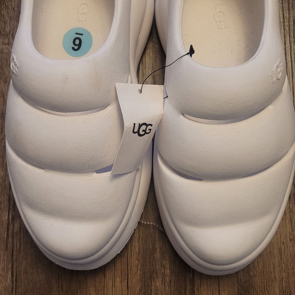 UGG White Quilted Slip-On Puffer Sandals